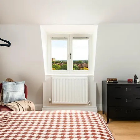 New-stunning 4bed 3bath Flat-harbourside Views-by Fabaccommodation Bristol